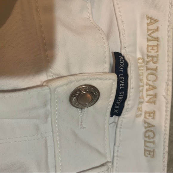 American Eagle White High Rise Ripped Jeans - Picture 3 of 5